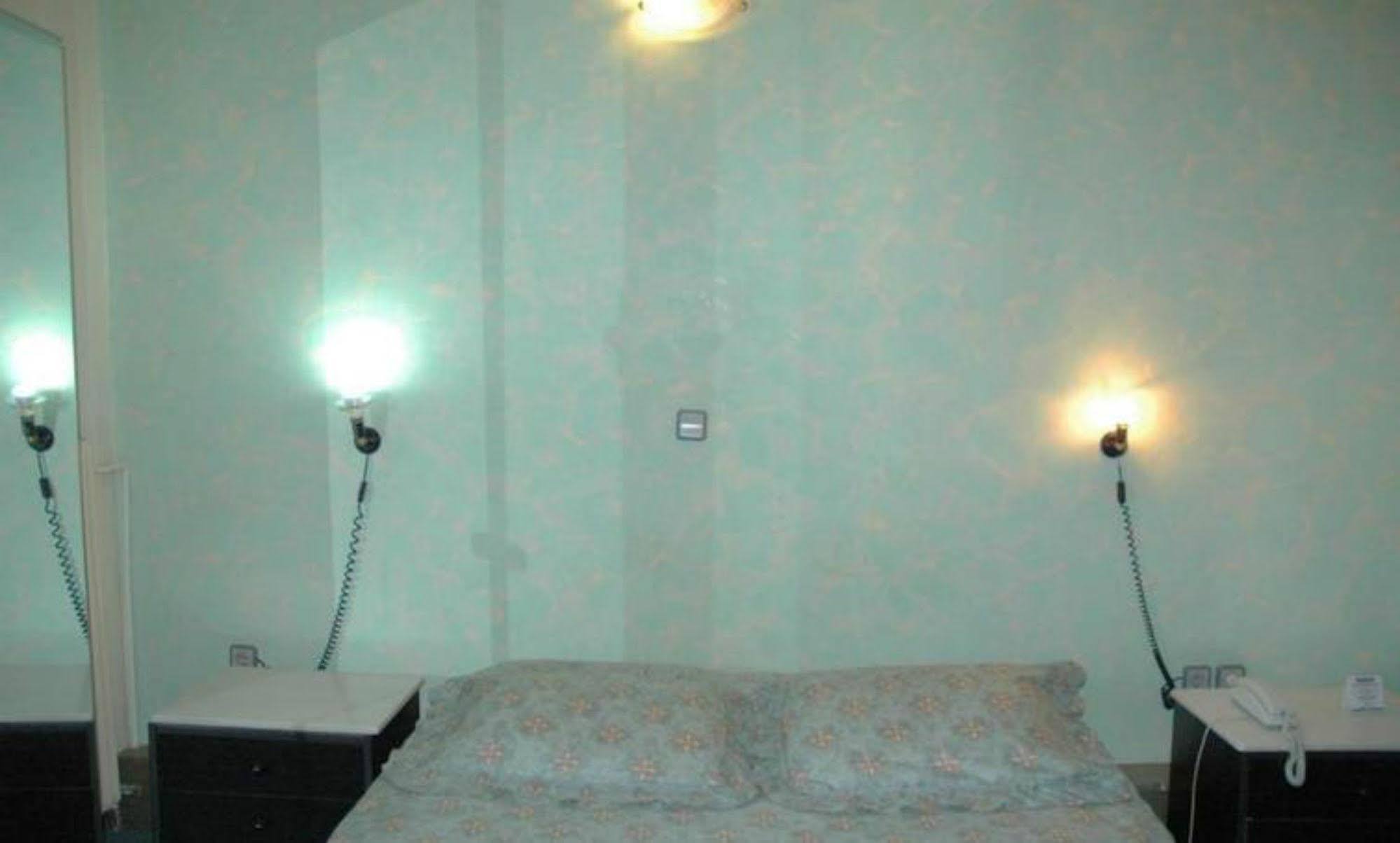 Prima Hotel Πειραιάς Εξωτερικό φωτογραφία