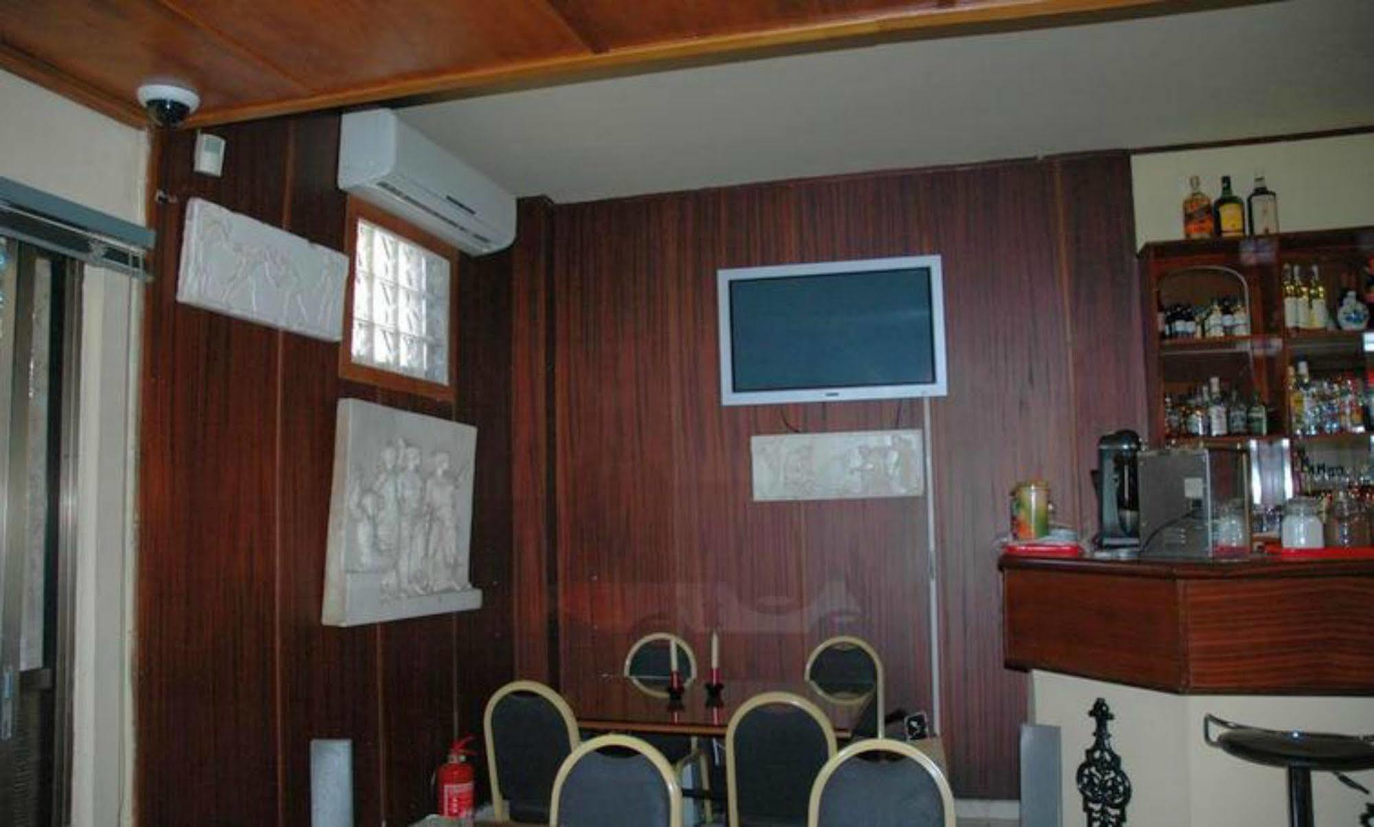 Prima Hotel Πειραιάς Εξωτερικό φωτογραφία
